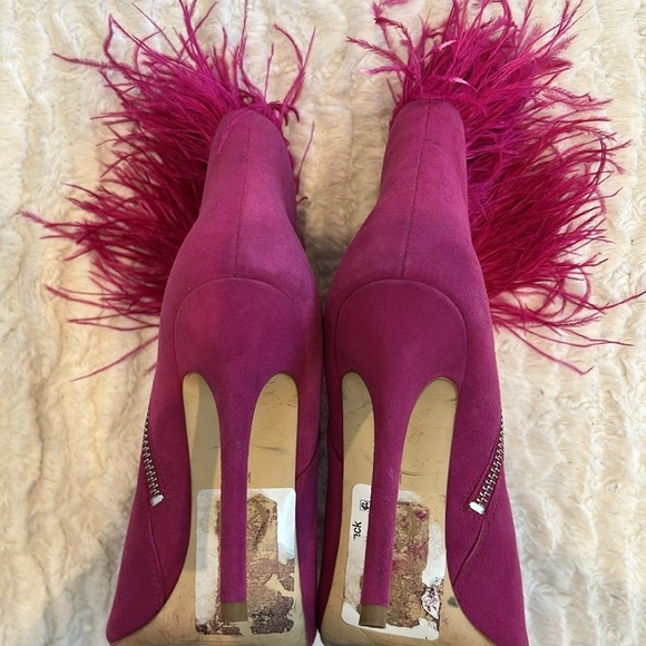 Michael Kors Fuchsia ostrich Feathered Women's Ankle Boots size 8 women’s - Picture 8 of 10